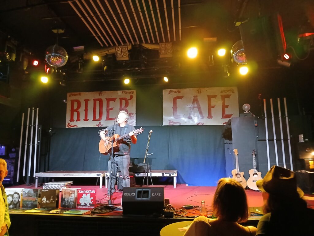 Götz Widmann im Riders Cafe Lübeck